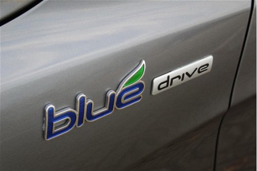 Hyundai i40 Wagon - 1.7 CRDi Blue i-Vision *TREKHAAK / CLIMA / CAMERA - 1