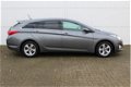 Hyundai i40 Wagon - 1.7 CRDi Blue i-Vision *TREKHAAK / CLIMA / CAMERA - 1 - Thumbnail