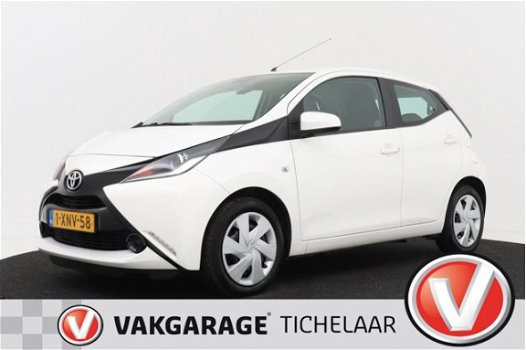 Toyota Aygo - 1.0 VVT-i x-play | Camera | Airco | Cruise control - 1