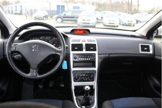 Peugeot 307 - 2.0-16V XS airco, radio cd speler, cruise control, elektrische ramen, trekhaak, lichtm - 1