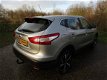 Nissan Qashqai - 1.6 Navigatie / Stoelverwarming / 19inch Tekna - 1 - Thumbnail