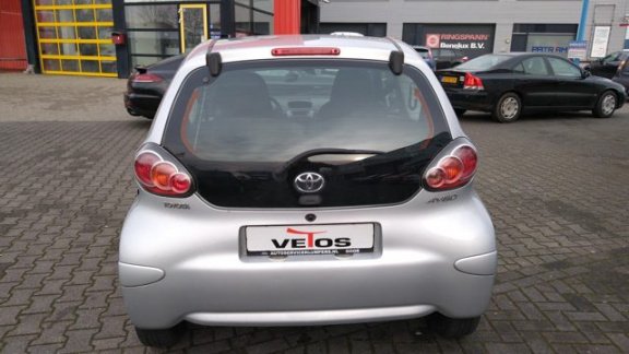 Toyota Aygo - 1.0-12V Cool - 1