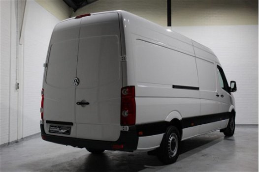 Volkswagen Crafter - 2.0 TDI 136 pk L3H2 Airco, Bijrijdersbank, APK 12-2020 - 1