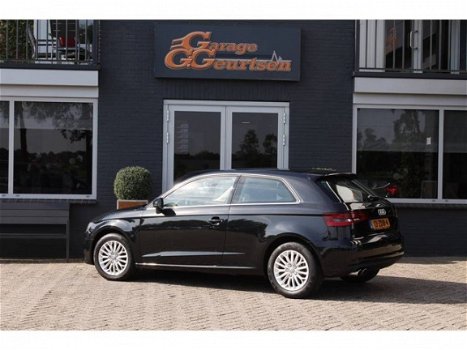 Audi A3 Sportback - 1.4 TFSI 122pk Ambiente / MMI-Media / Airco / Bleutooth - 1