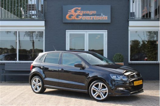 Volkswagen Polo - 1.2 TSI 90PK R-Line / Navigatie / Bleumotion / 17