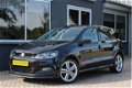 Volkswagen Polo - 1.2 TSI 90PK R-Line / Navigatie / Bleumotion / 17