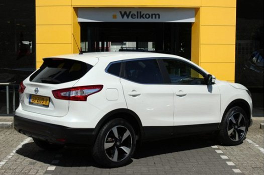 Nissan Qashqai - 115pk N-Connecta / NAVI / 18`` / CAMERA / PDC / KEYLESS / 45.000KM - 1