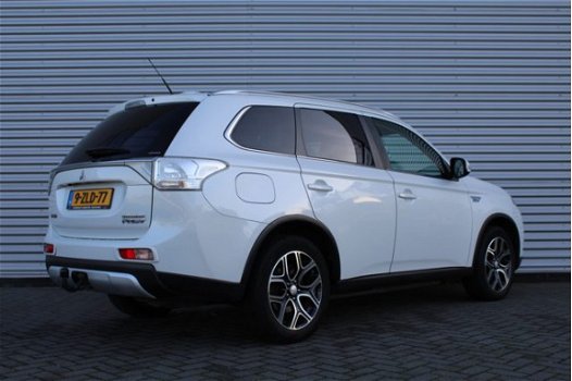 Mitsubishi Outlander - 2.0 PHEV Executive Edition X-Line | Airco | Navi | Cruise | Camera | Inclusie - 1