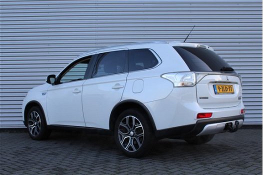 Mitsubishi Outlander - 2.0 PHEV Executive Edition X-Line | Airco | Navi | Cruise | Camera | Inclusie - 1