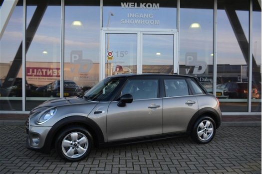 Mini Mini Cooper - 1.5 5DRS NAVI/AIRCO/CRUISE/LM VELGEN - 1