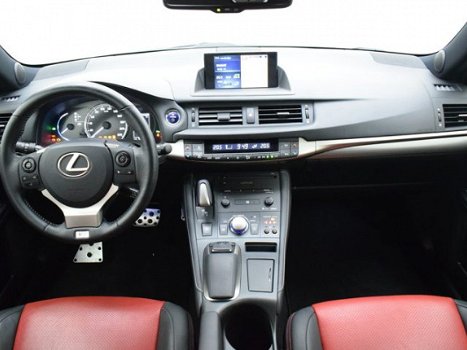 Lexus CT 200h - 1.8 136pk Hybrid Automaat F Sport Line LED Pakket - 1
