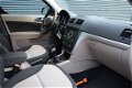 Skoda Yeti - 1.8 TSI Elegance 4x4 | Panorama-schuifdak | Dealer onderhouden | Navigatie. RIJKLAARPRI - 1 - Thumbnail