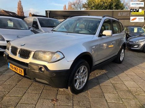 BMW X3 - 3.0d Executive Navi Panodak Leder etc. etc - 1