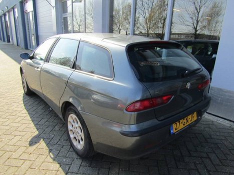 Alfa Romeo 156 Sportwagon - 2.0 T.Spark 16V - 1