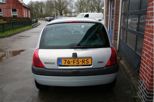 Renault Clio - 1.2 RN NIEUWE BANDEN en APK gekeurd - 1