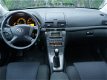 Toyota Avensis - 1.8 VVTi Luna - 1 - Thumbnail