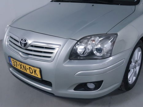 Toyota Avensis - 1.8 VVTi Luna - 1