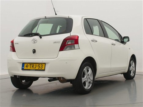 Toyota Yaris - 1.3 VVTi Aspiration | Parkeersensoren | Airco | 5 Deurs | - 1