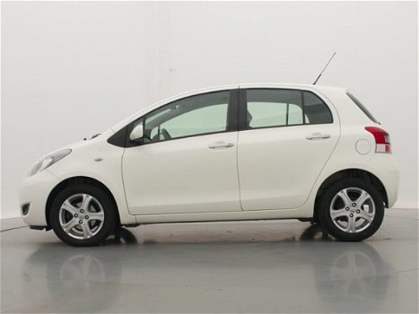 Toyota Yaris - 1.3 VVTi Aspiration | Parkeersensoren | Airco | 5 Deurs | - 1