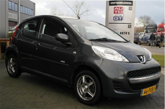 Peugeot 107 - 1.0-12V Millesim 200 - 1