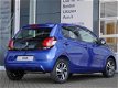 Peugeot 108 - 1.0 72pk 5DRS ALLURE | NIEUW | VOORRAAD | RIJKLAAR - 1 - Thumbnail