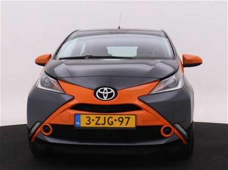 Toyota Aygo - 1.0 VVT-i x-play | airco | bluetooth | camera | NEFKENS DEAL - 1