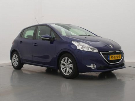 Peugeot 208 - 1.4 95pk Envy | Navigatie | Climate Control | Parkeersensoren | Lage kilometerstand | - 1