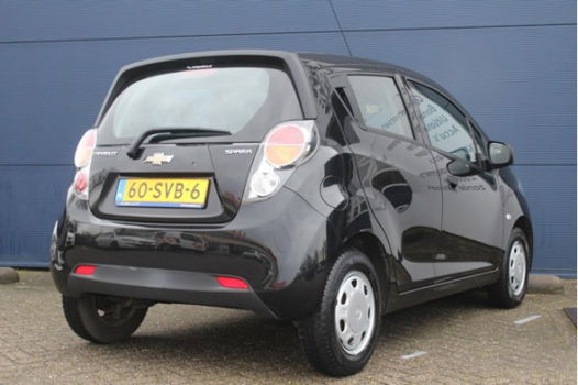 Chevrolet Spark - 1.0 68PK LE RADIO/CD l STUURBEKRACHTIGING - 1