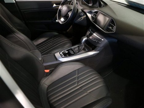 Peugeot 308 - 1.2 130 pk Allure EAT6 AUTOMAAT | Navigatie | Bluetooth | Parkeercamera - 1