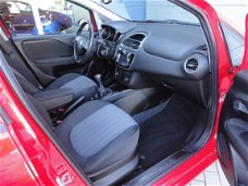 Fiat Punto - 100pk 5d Sempre|NAVIGATIE|PARKEERSENSOREN|