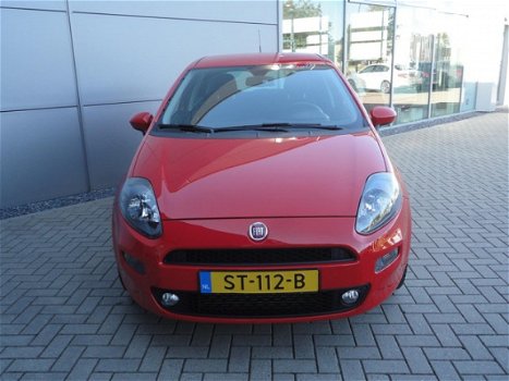 Fiat Punto - 100pk 5d Sempre|NAVIGATIE|PARKEERSENSOREN| - 1