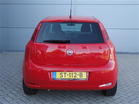 Fiat Punto - 100pk 5d Sempre|NAVIGATIE|PARKEERSENSOREN| - 1