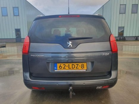 Peugeot 5008 - GT 1.6 THP 5P - 1