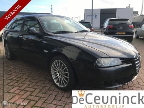 Alfa Romeo 156 Sportwagon - 1.8 T.Spark Distinctive+LEER+SCHUIFDAK+VERW.STOELEN - 1