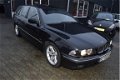 BMW 5-serie Touring - 530d Executive Bomvol, Youngtimer - 1 - Thumbnail