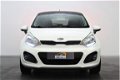 Kia Rio - 1.2 CVVT Super Pack | Navigatie | Cruise & Climate Control | 17'' Velgen | Keyless Entry | - 1 - Thumbnail