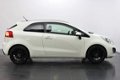 Kia Rio - 1.2 CVVT Super Pack | Navigatie | Cruise & Climate Control | 17'' Velgen | Keyless Entry | - 1 - Thumbnail