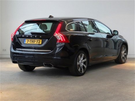 Volvo V60 - Summum D6 Plug-In Hybrid AWD | € 16.488 EX BTW - 1