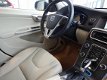 Volvo V60 - Summum D6 Plug-In Hybrid AWD | € 16.488 EX BTW - 1 - Thumbnail