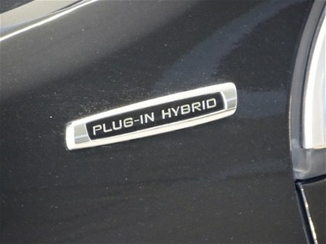 Volvo V60 - Summum D6 Plug-In Hybrid AWD | € 16.488 EX BTW - 1
