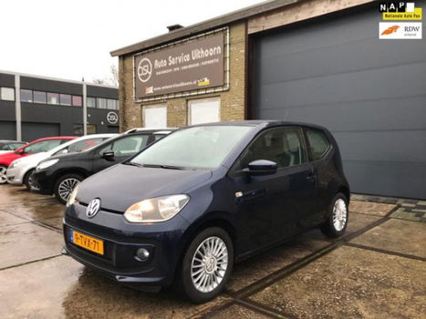 Volkswagen Up! - 1.0 high up BlueMotion Bj. 2014 / Navi / Lm-Velgen / Pdc / Cruise control - 1