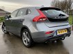 Volvo V40 - 1.6 T2 Summum - Navi - Clima - Dealer oh - Trekhaak - 120PK - 17