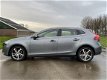 Volvo V40 - 1.6 T2 Summum - Navi - Clima - Dealer oh - Trekhaak - 120PK - 17