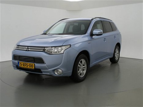 Mitsubishi Outlander - 2.0 PHEV AUT. INCL. BTW - BUSINESS EDITION + NAVIGATIE - 1