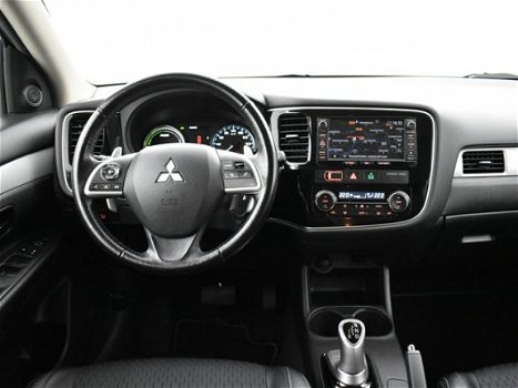 Mitsubishi Outlander - 2.0 PHEV AUT. INCL. BTW - BUSINESS EDITION + NAVIGATIE - 1