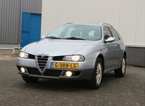 Alfa Romeo 156 Crosswagon - 1.9 JTD Distinctive BTW-auto 6 maand garantie - 1