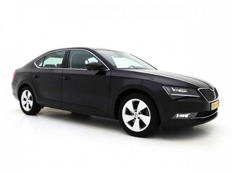 Skoda Superb - 1.6 TDI Ambition Business *XENON+LEDER+NAVI+PDC+ECC+CRUISE - 1