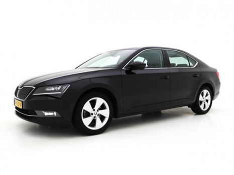 Skoda Superb - 1.6 TDI Ambition Business *XENON+LEDER+NAVI+PDC+ECC+CRUISE - 1