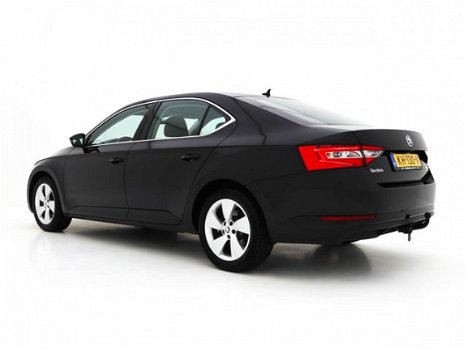 Skoda Superb - 1.6 TDI Ambition Business *XENON+LEDER+NAVI+PDC+ECC+CRUISE - 1