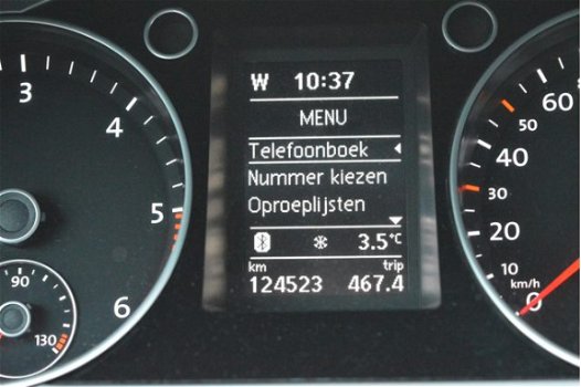 Volkswagen Passat Variant - 1.6 TDI BM Exec.Ed. Park.Ast. / Clima / Navi / Blanke dakrails / Pdc - 1